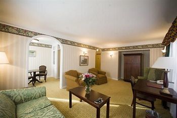 Carleton Of Hotel