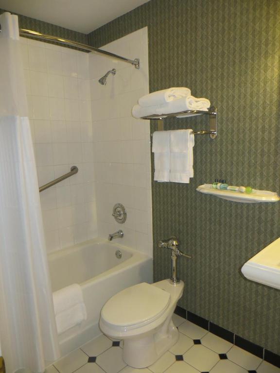 Carleton Of Hotel Oak Park