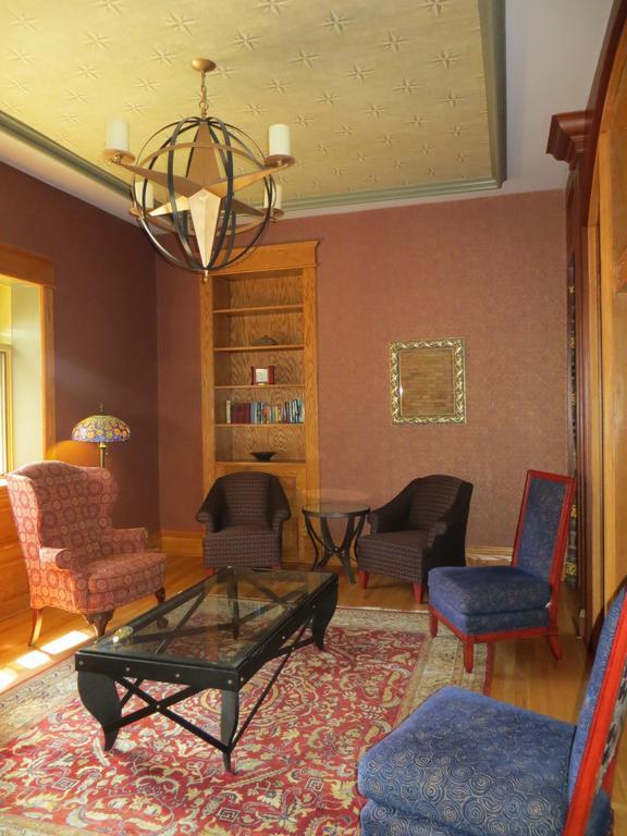 Hotel Carleton Of