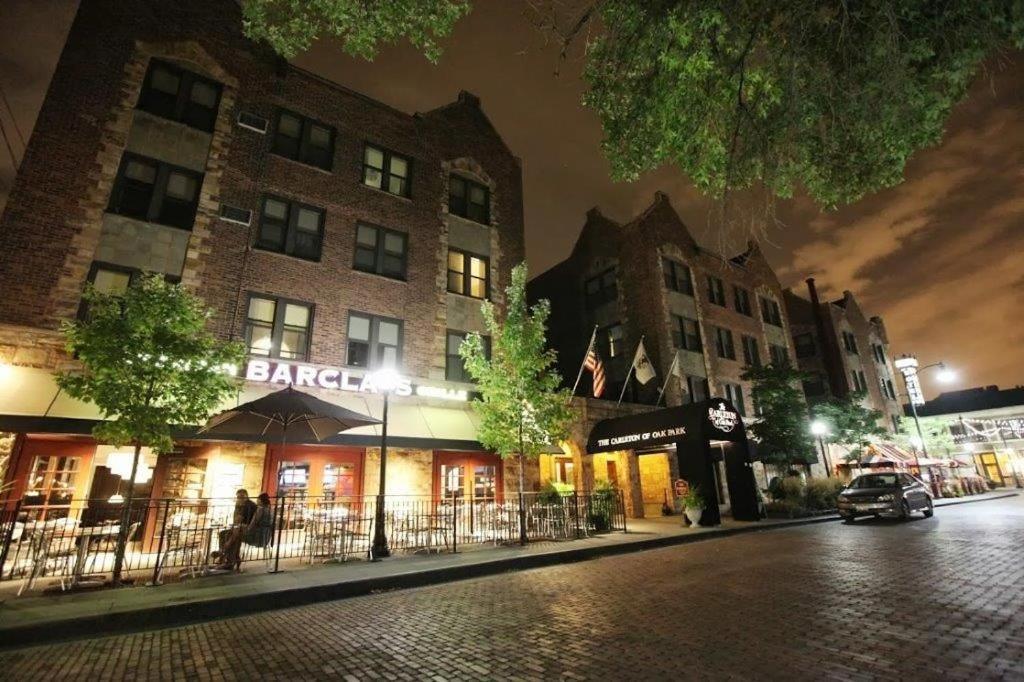 Carleton Of 3* Oak Park