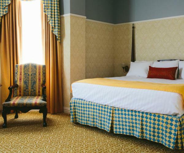 Carleton Of Hotel
